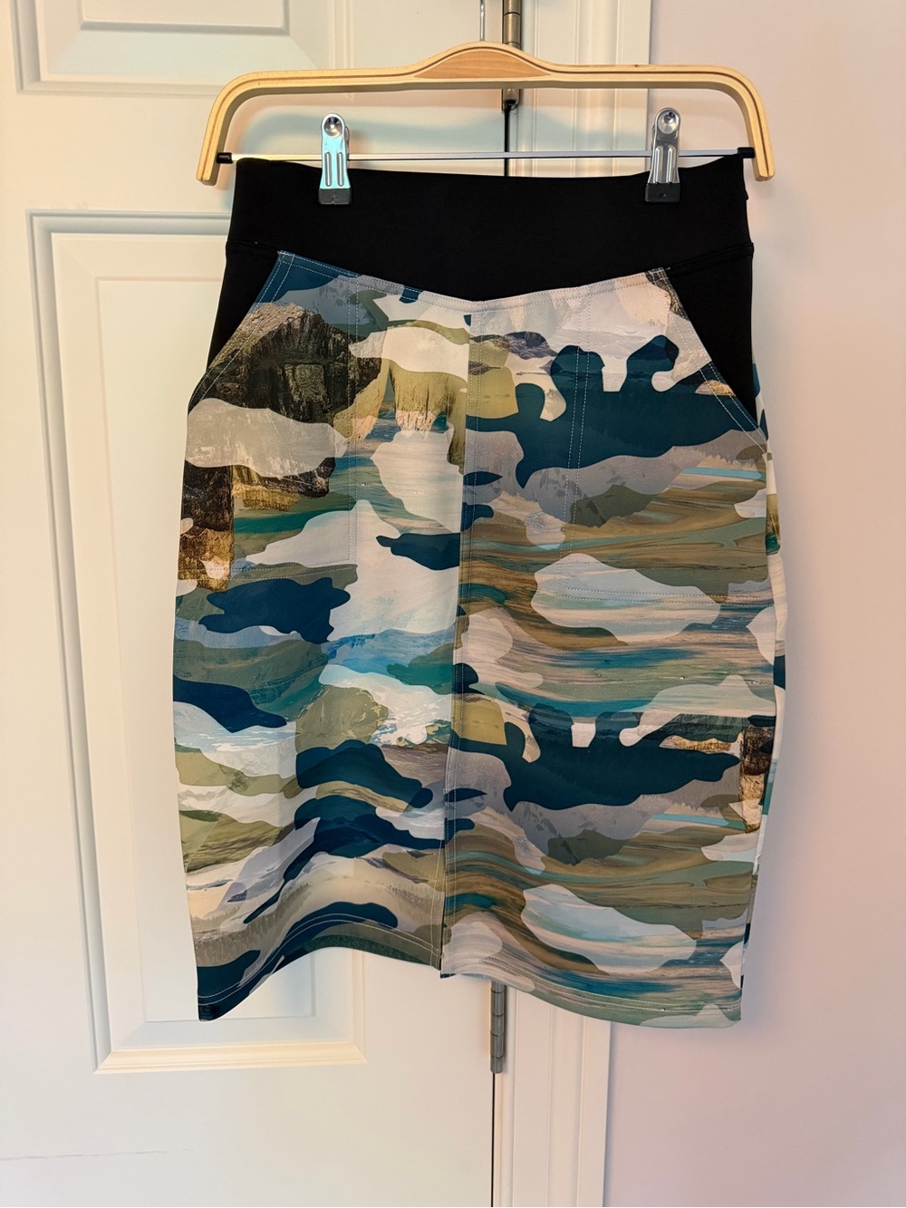Anthropologie Cameo Camouflage Print Pencil Skirt - Very Fun Print